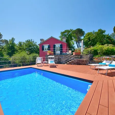 I Giardini Di - Sarvia, Garden&pool Villa *