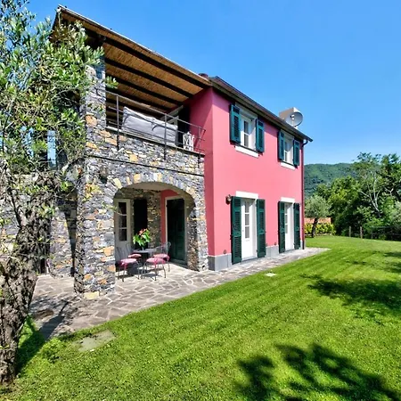 I Giardini Di - Sarvia, Garden&pool Villa